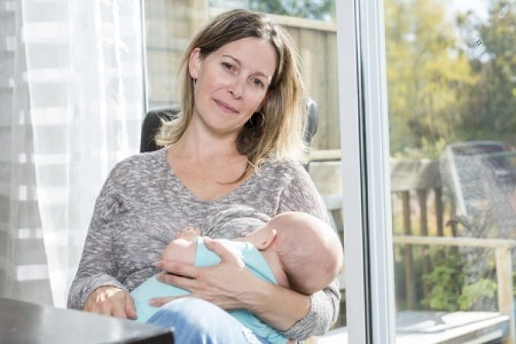 Allattamento al seno: quanto è importante la dieta della mamma?