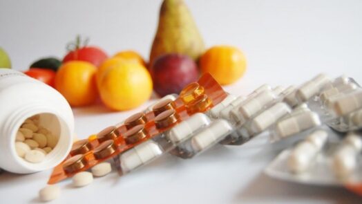 https://www.eurosalus.com/wp-content/uploads/2023/10/Chemioterapia-e-uso-di-vitamine-o-antiossidanti-i-pro-e-i-contro_articleimage-4-524x295.jpg