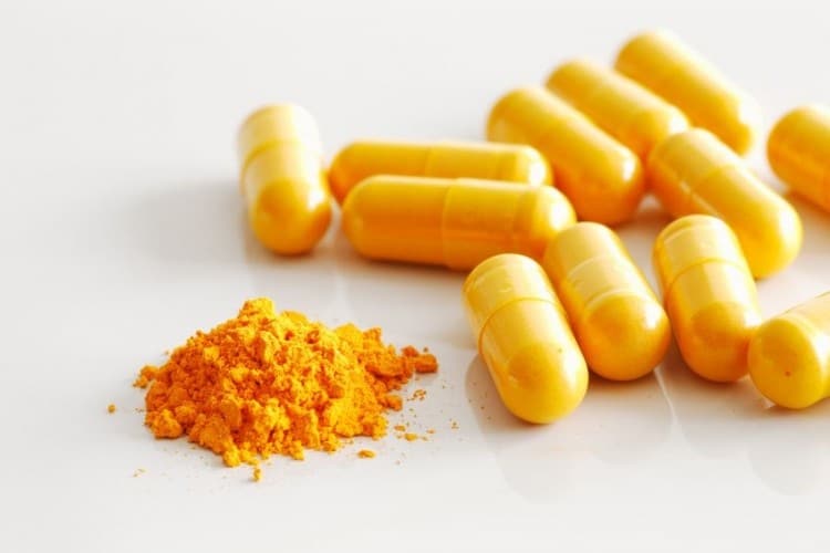 Curcuma, potenza terapeutica e casi di epatite