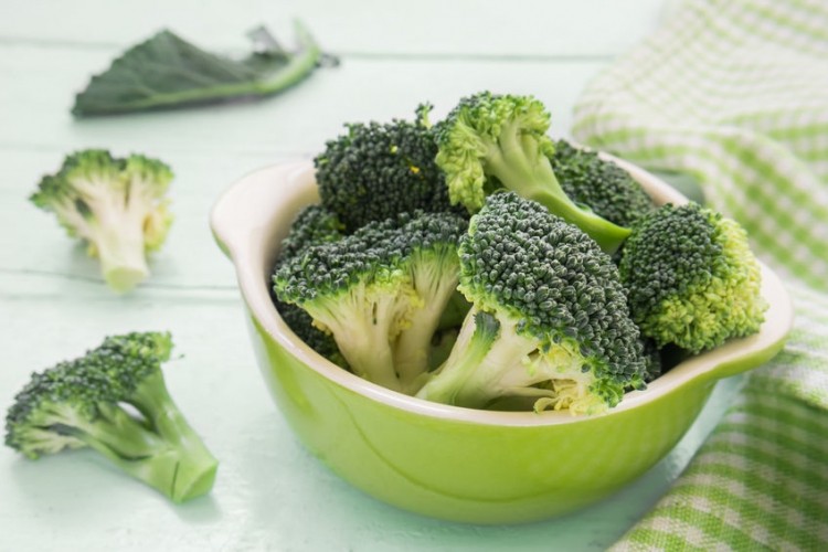 Elogio del cavolo: mille motivi per mettere in tavola broccoli e cavoletti
