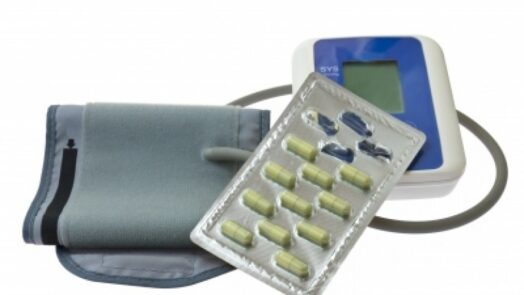 https://www.eurosalus.com/wp-content/uploads/2023/10/Frattura-del-femore-e-osteoporosi-indotte-dai-farmaci-per-la-pressione_articleimage-4-524x295.jpg