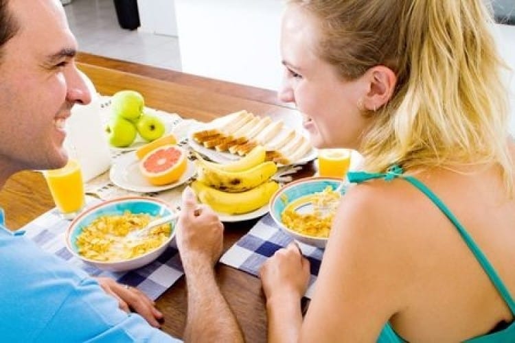 La felicità fa dimagrire e il buon cibo stimola entrambe le cose