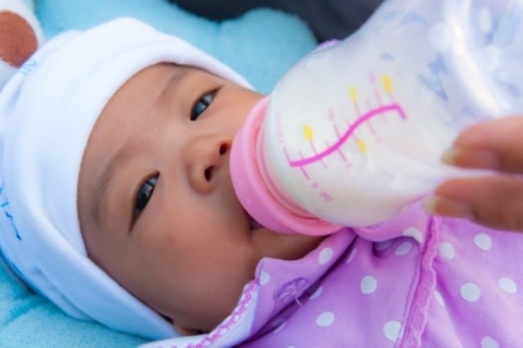 Latte vaccino: meglio introdurlo dopo la prima candelina