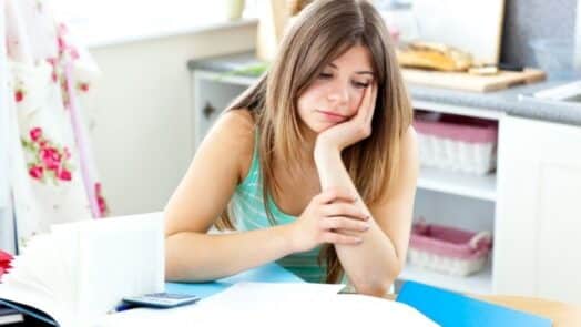 https://www.eurosalus.com/wp-content/uploads/2023/10/Memoria-piu-viva-per-prepararsi-agli-esami-ed-altro_articleimage-4-524x295.jpg