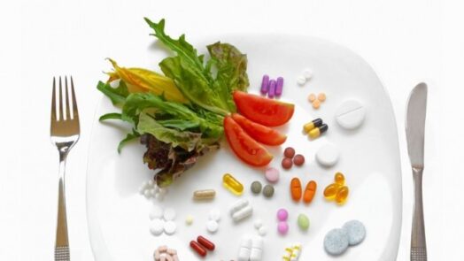 https://www.eurosalus.com/wp-content/uploads/2023/10/Multivitaminici-per-la-salute-del-cuore-Forse-meglio-controllare-la-dieta_articleimage-4-524x295.jpg