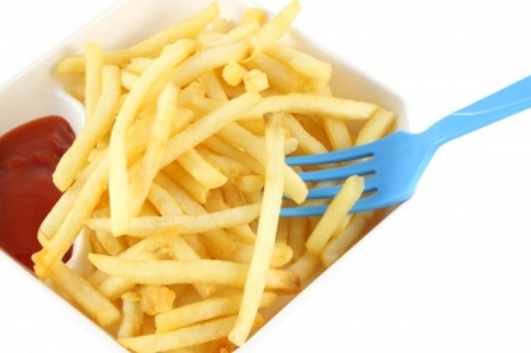 Patatine fritte o cannelloni? Bufera sul fast-food