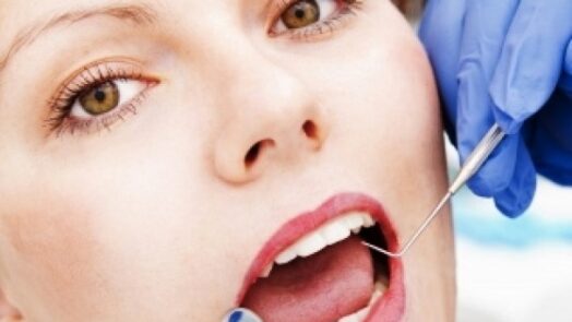 https://www.eurosalus.com/wp-content/uploads/2023/10/Quali-rimedi-usare-per-prepararsi-a-un-intervento-dal-dentista_articleimage-5-524x295.jpg