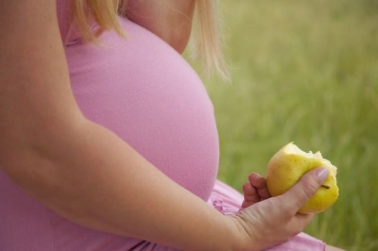 Stop al junk food, soprattutto se si aspetta un bambino