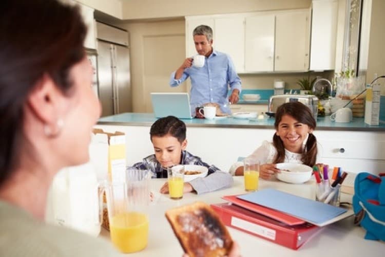 Ultimi giorni di scuola: recuperare le energie con la colazione