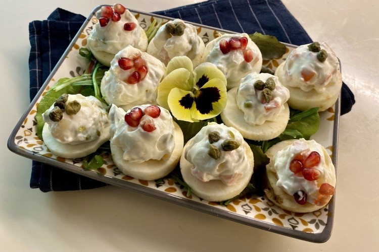 Antipasto di primavera con sedano rapa