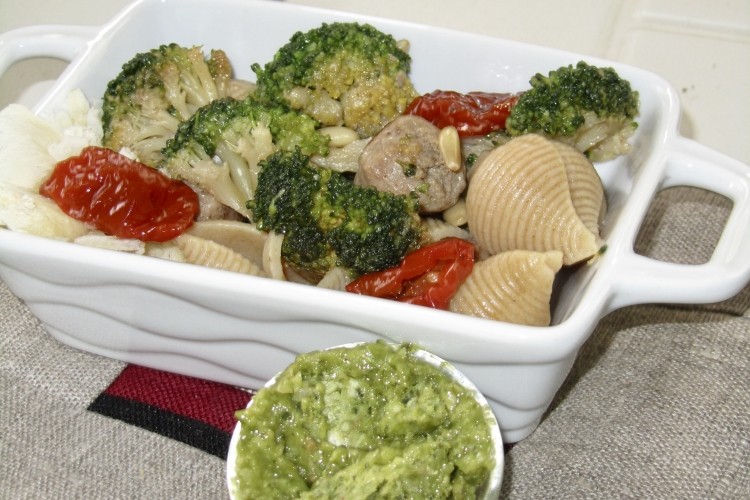 Pasta con broccoletti e salsiccia