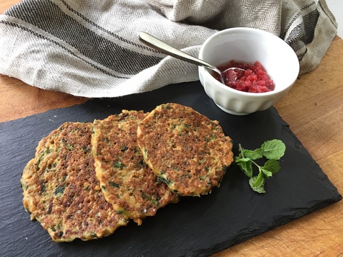 Polpette di bulgur di soia con zucchine e menta