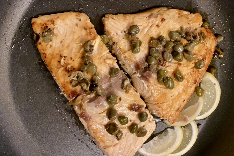 Salmone al limone e capperi