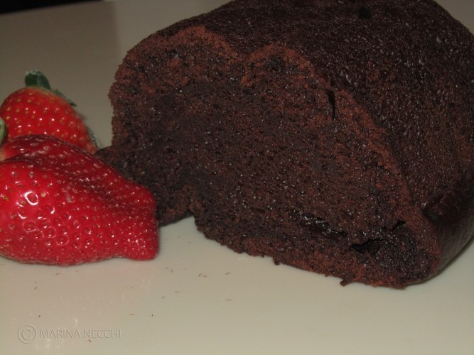 Torta al cioccolato all'acqua