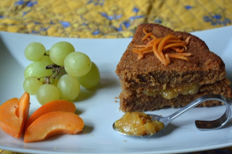 Torta con ripieno di marmellata