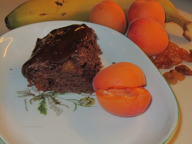 Torta di cacao alle albicocche